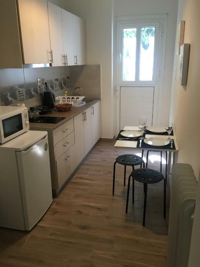 Ferienwohnung Lovely Place To Be Athen Exterior foto